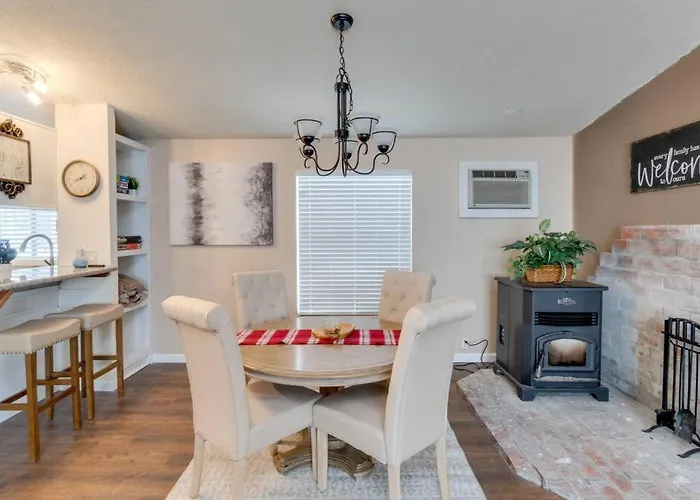 Amazing 3 Bed, 2 Bath Between Flagstaff & Sedona Munds Park
